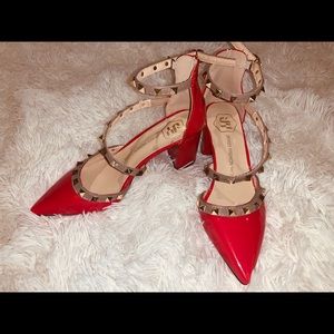 pointed-toe-rivet-buckle-chunky-high-heels 3 in